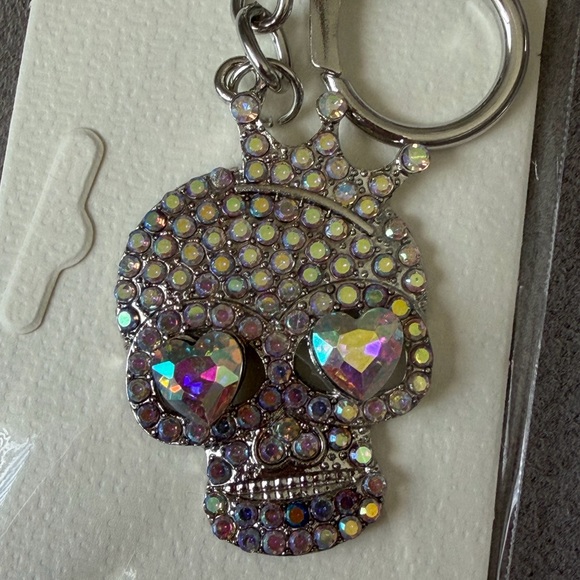 Accessories - 🎀 5 for $25 🎀 skull keychain / bag charm silver hardware rhinestones.